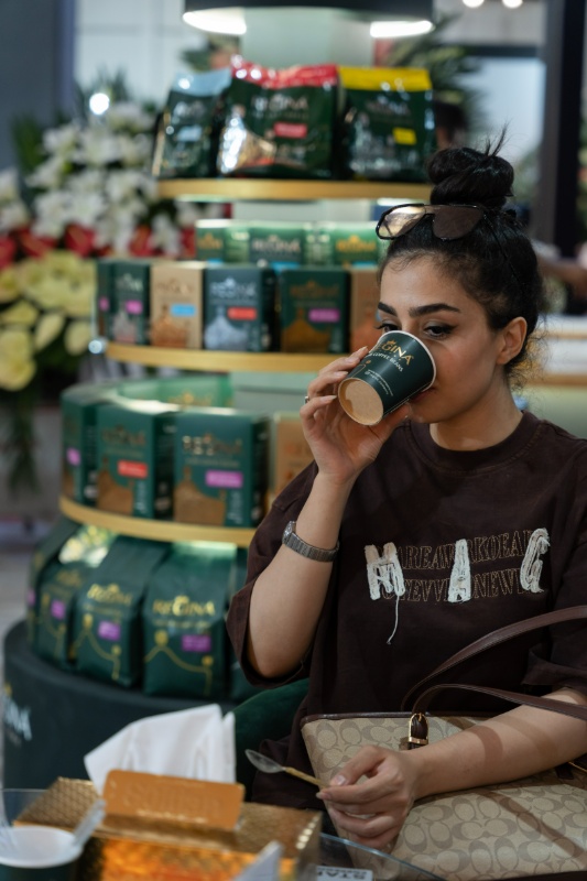 تست عطر قهوه عربیکا توسط مشتریان