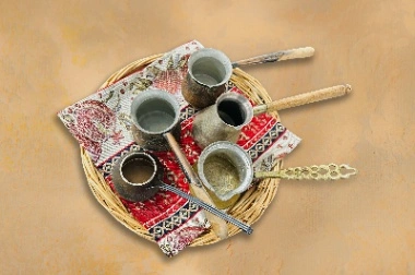 نقش ارمنی های ایران در تاریخ تجارت قهوه؛ از جلفای اصفهان تا فرهنگ قهوه نوشی article card image